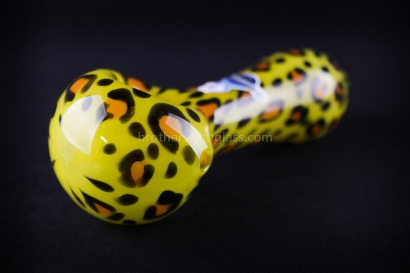 Chameleon Glass Safari Hand Pipe - Yellow Cheetah.