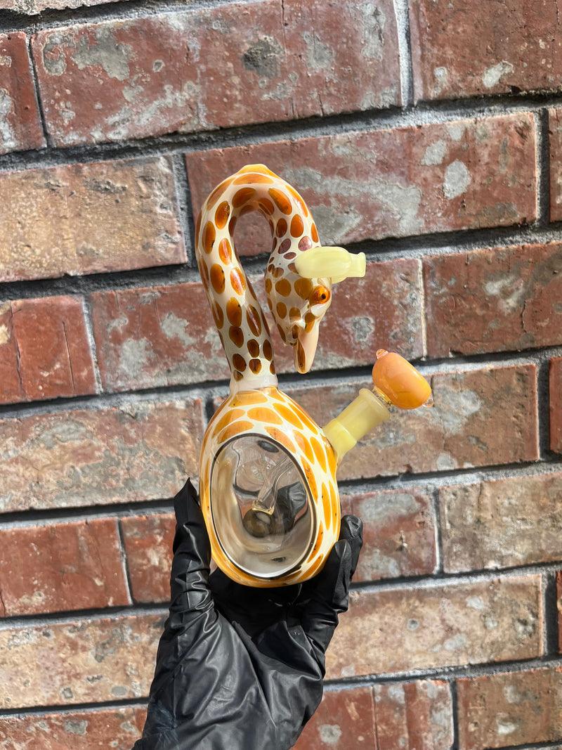 No Label Giraffe Bong Brothers with Glass