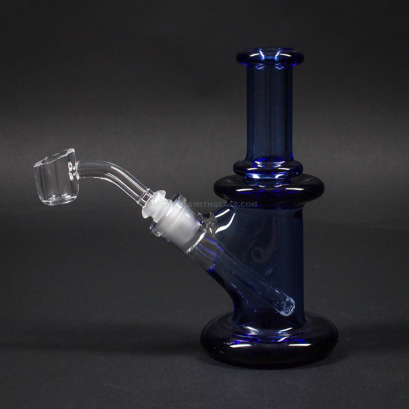 Goo Roo Designs Maria Dab Rig With Color Accents.